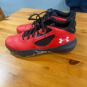 Under Armour Red and Black Low-Top Basketball Shoes